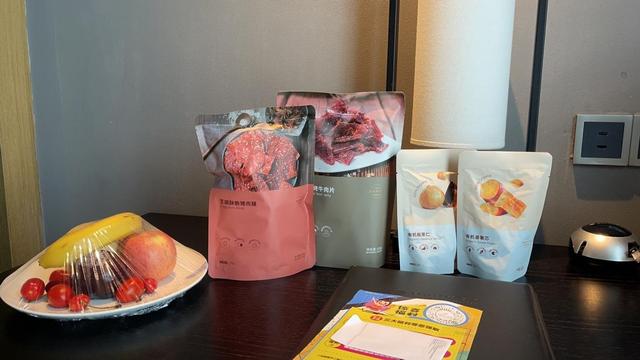 我差点去蔚来合肥工厂拧螺丝 一块墙壁插座背后的智能制造革命